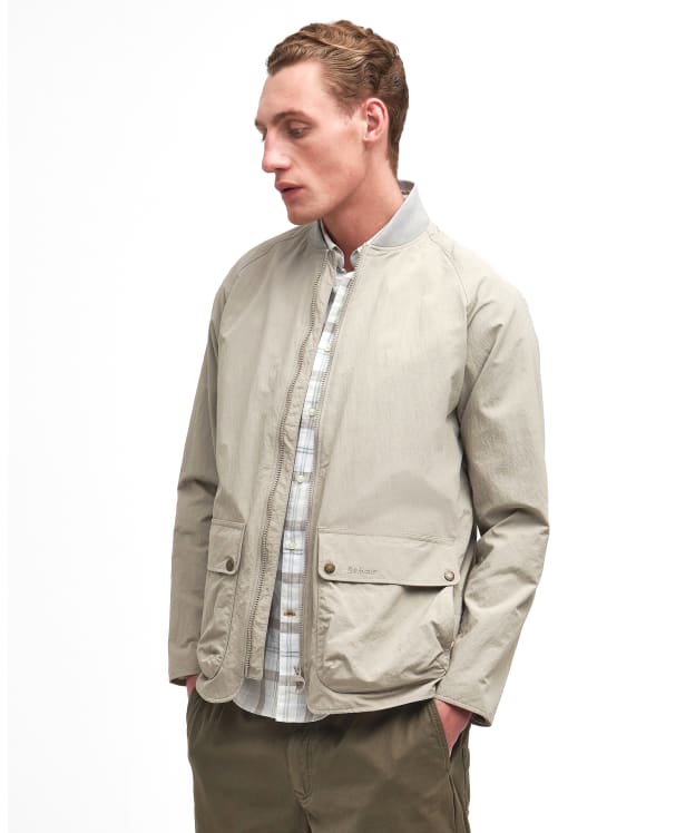 Men's Barbour Beaumont Showerproof Jacket - Concrete