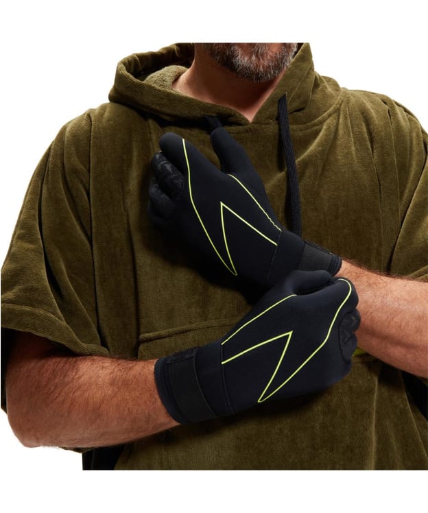 Speedo Swim Gloves - Black / Yellow