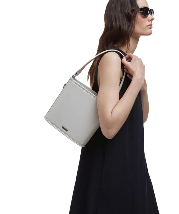 Women's Barbour Laire Leather Bucket Bag - Light Sand