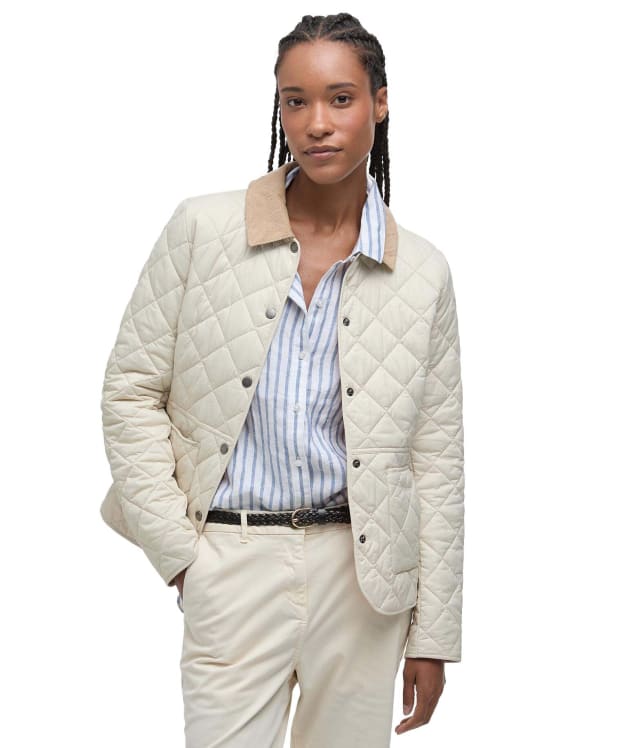 Women's Barbour Deveron Quilted Jacket - Light Pearl / Pale