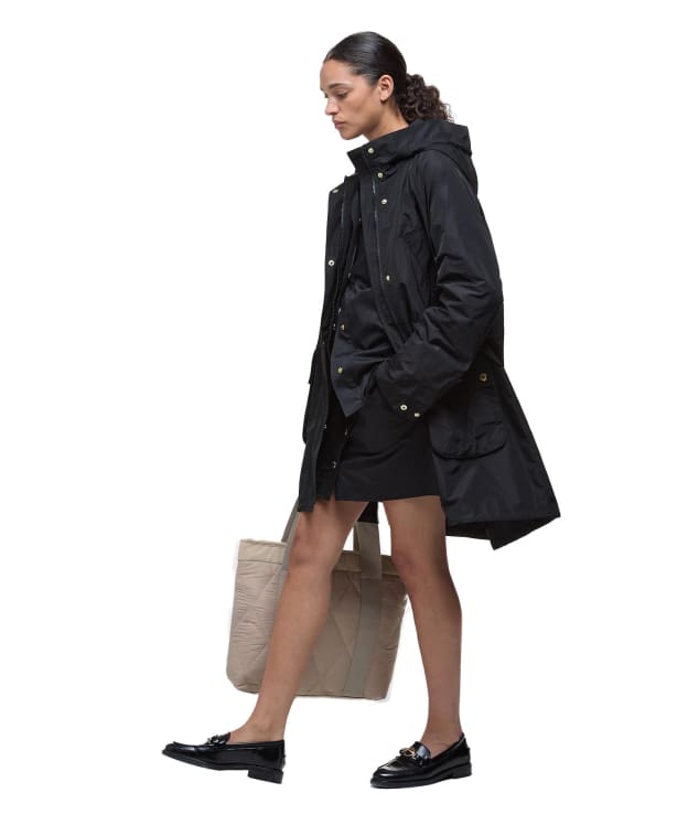 Women's Barbour Una Showerproof Jacket - Black / Ancient Tartan