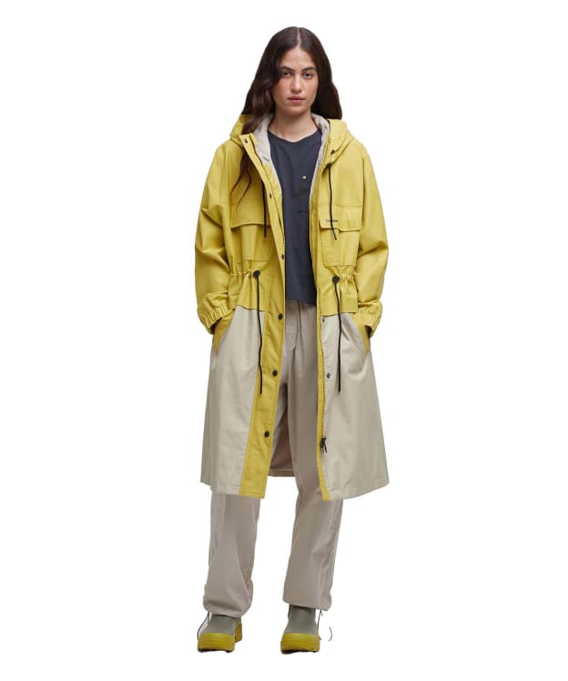 Women's Barbour Evie Showerproof Parka - Limeade / Light Sand