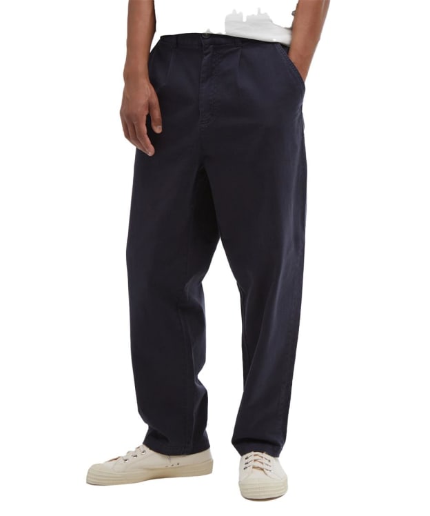 Men's Barbour Washed Stretch Twill Relaxed Fit Trouser - Dark Navy