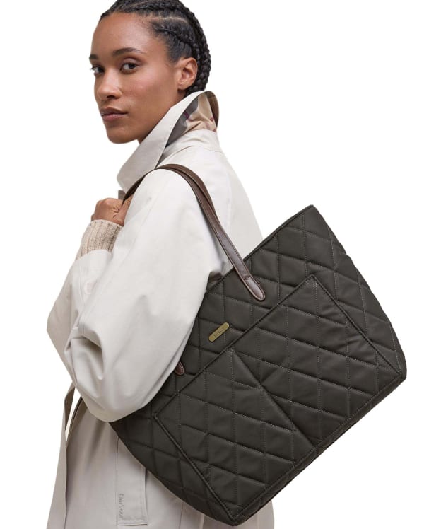 Women's Barbour Quilted Tote Bag - New Olive