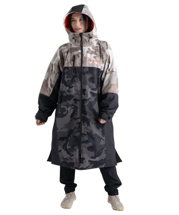 Dryrobe® Nexus Long Sleeve Changing Robe - Dual Camouflage / Orange