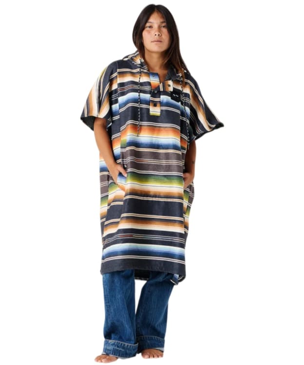 Slowtide Santana Quick Dry Poncho - Black