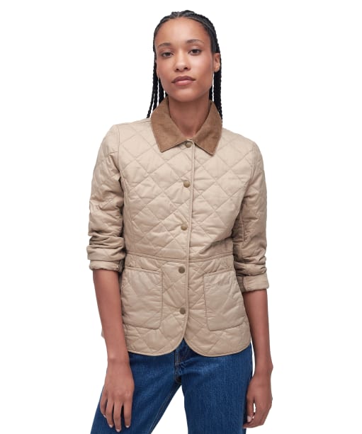 Women's Barbour Deveron Quilted Jacket - Light Trench