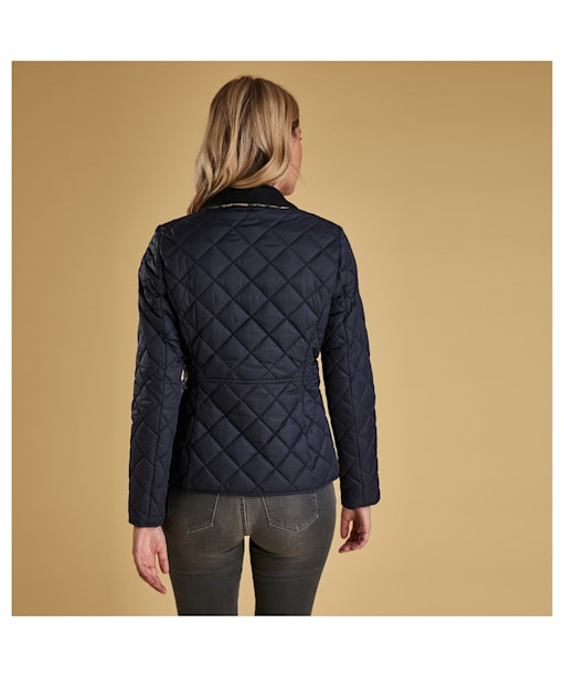 Women’s Barbour x Sam Heughan Deveron Quilted Jacket - Navy / Pale Pink