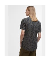Men's Barbour Sidmouth Printed Short Sleeve Tailored Fit Shirt - Navy