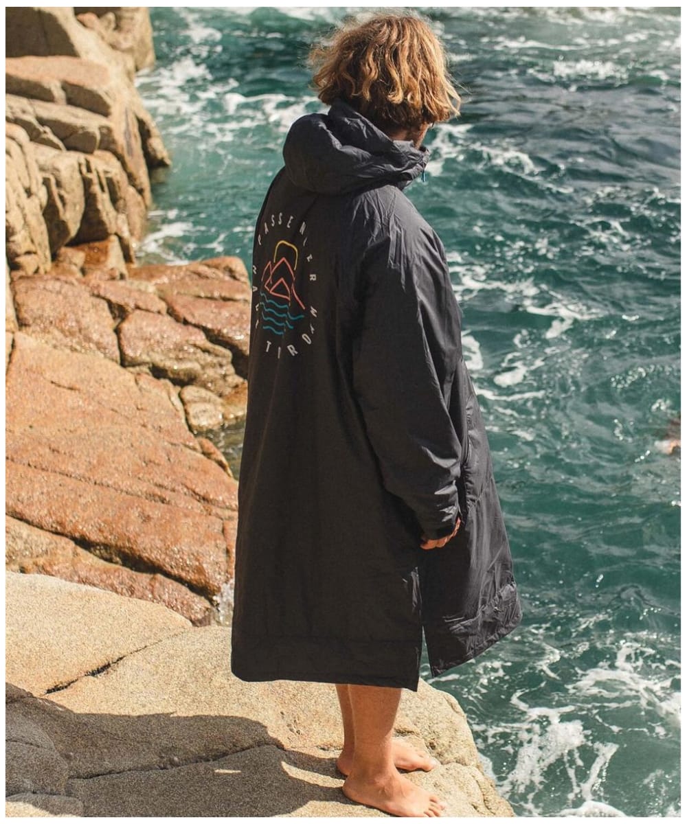 Leaving Robe Sa Passenger Clothing Escapism Recycled Sherpa Lined Changing Robe