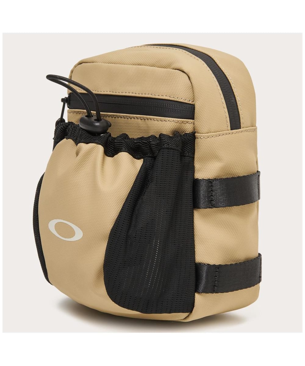 【OAKLEY】ROVER CROSSBODY ショルダーバッグ Black Oakley Rover Crossbody Bag Bags | schuh