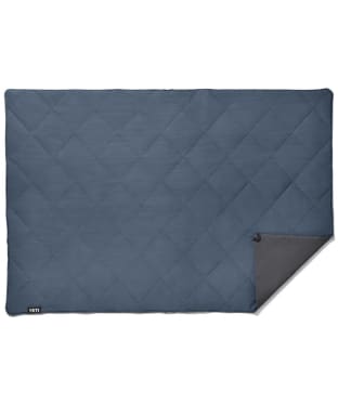 YETI Lowlands Waterproof Insulated Blanket - Navy