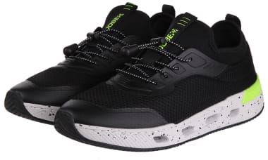 mens water shoes canada