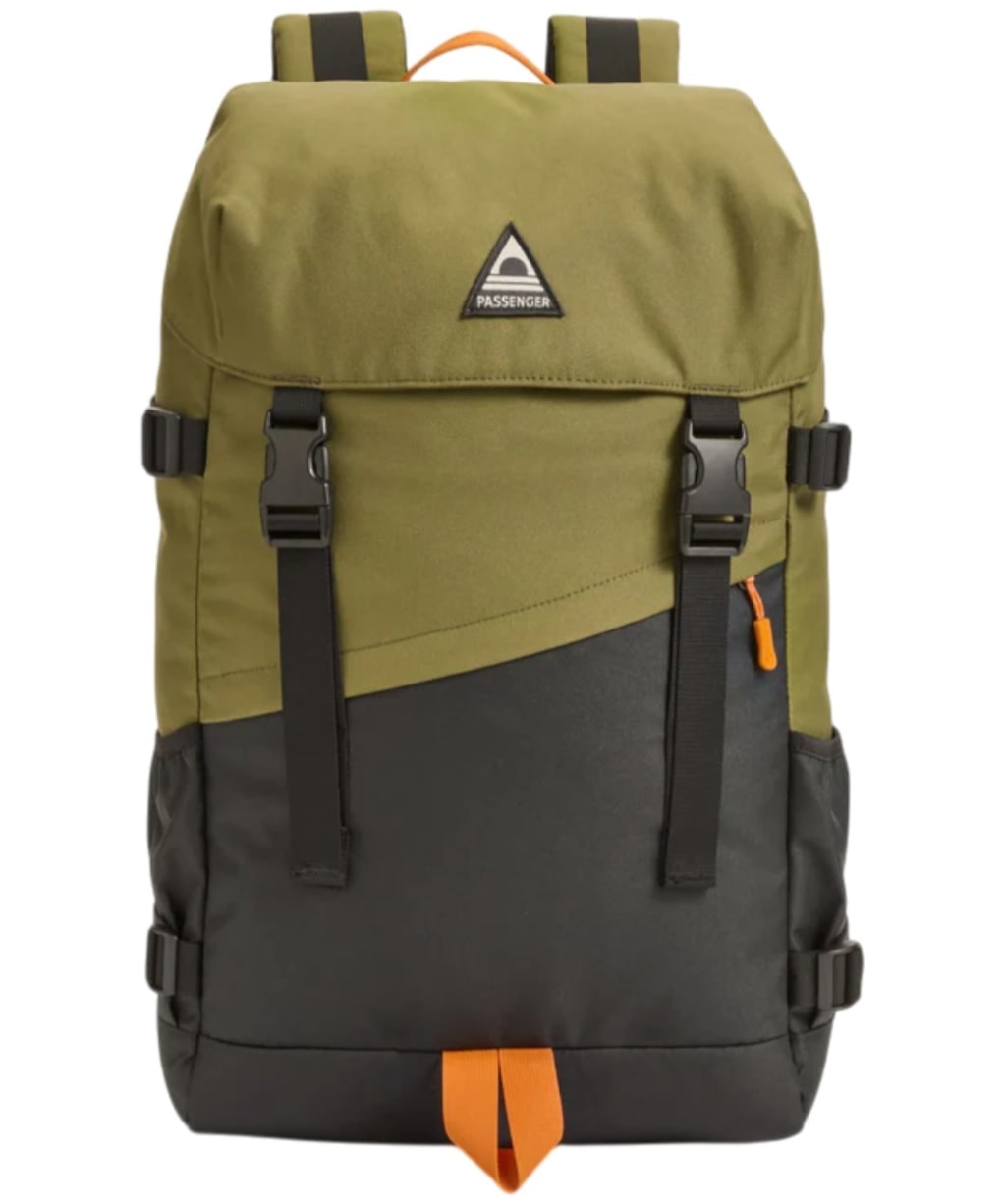Passenger Clothing Boondocker Recycled 26L Backpack 2.0 - Black / Khaki