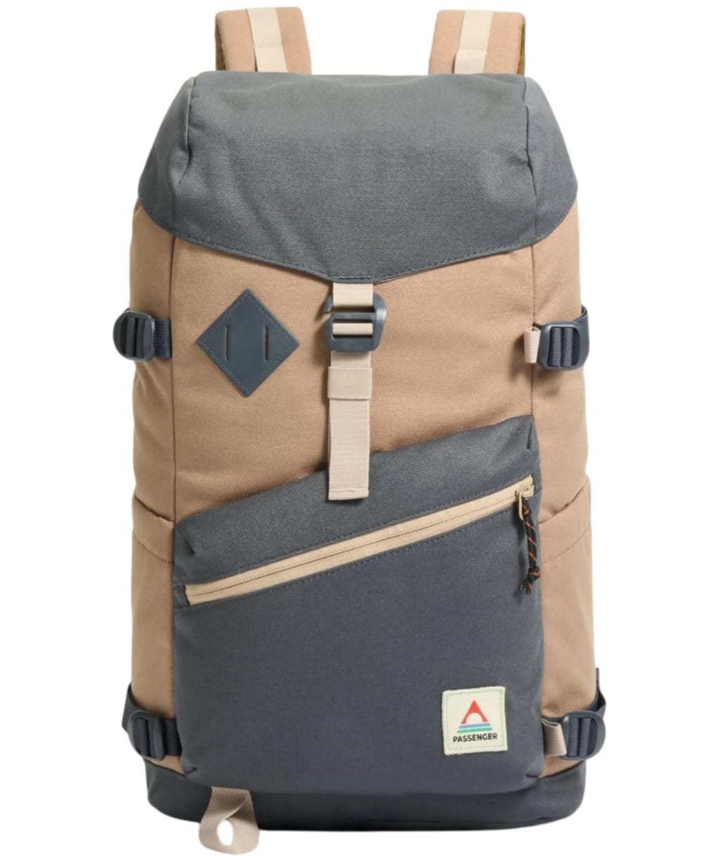 Passenger Clothing Vantage 24L Backpack - Charcoal Caramel