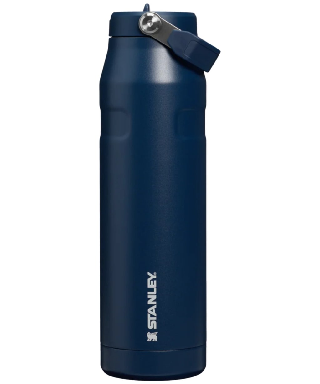 Stanley IceFlow™ Bottle Flip Straw 2.0 0.7L - Dark Navy