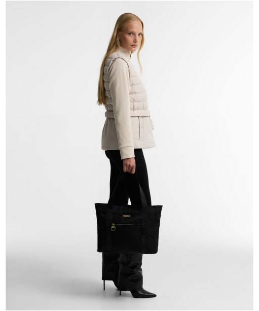 Women's Barbour International Qualify Carry All Tote Bag - Black