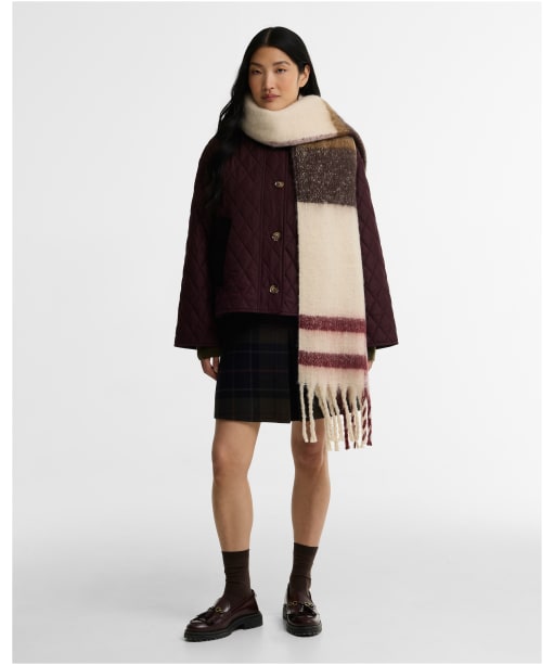 Women’s Barbour Isla Tartan Boucle Scarf - ECRU MUTED TART