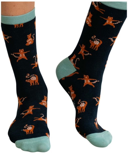 Women's Lily & Me Ankle Socks - Yoga Cats