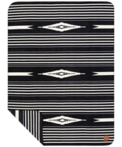 Slowtide Hayden Fleece Blanket - Black