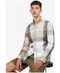 Men's Barbour Harris Tailored Shirt - AMBLE SAND TARTA