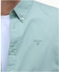 Men's Barbour Garment Dyed Poplin Tailored Fit Shirt - Pale Apple