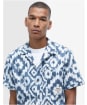 Men's Barbour Homelane Printed Short Sleeve Relaxed Fit Shirt - Navy