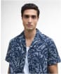 Kew Print Shirt                               - Navy