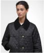 Women's Barbour Modern Beadnell Quilted Jacket - Black / Classic Tartan