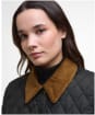 Women's Barbour Icons Cropped Liddesdale Quilted Jacket - Black / Classic Tartan