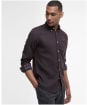 Men's Barbour Buckley Tailored Herringbone Shirt - Dark Oak