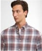 Men's Barbour Hillroad Long Sleeve Tailored Fit Cotton Shirt - Peppercorn