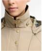 Women's Barbour Terrington Showerproof Jacket - Light Trench / Ancient