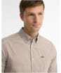 Men's Barbour Harbourwall Tailored Gingham Shirt - Sandstone