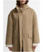  Women's Barbour Stevie Waterproof Jacket - Light Trench / Birch